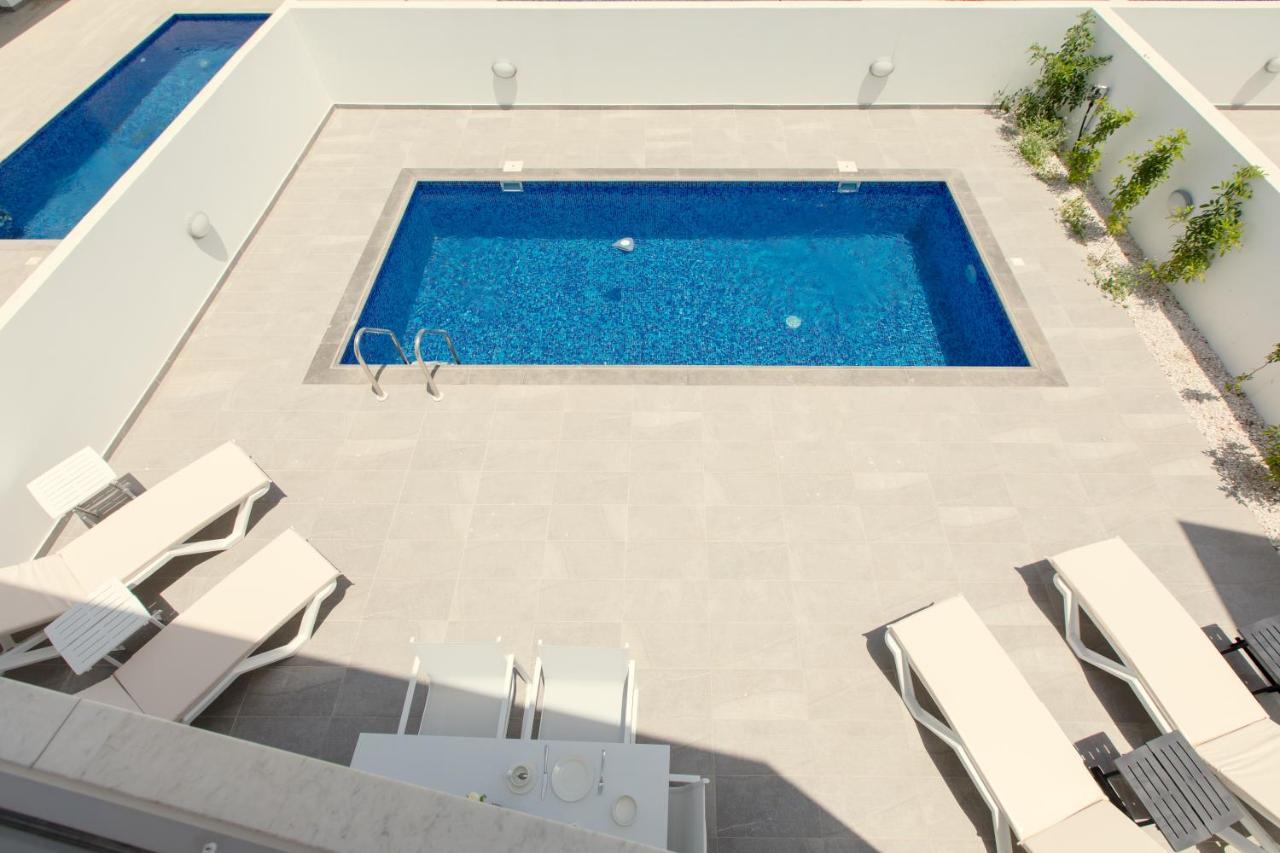 Palm Tree Villas Livadhia Extérieur photo