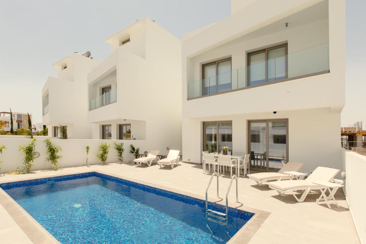 Palm Tree Villas Livadhia Extérieur photo