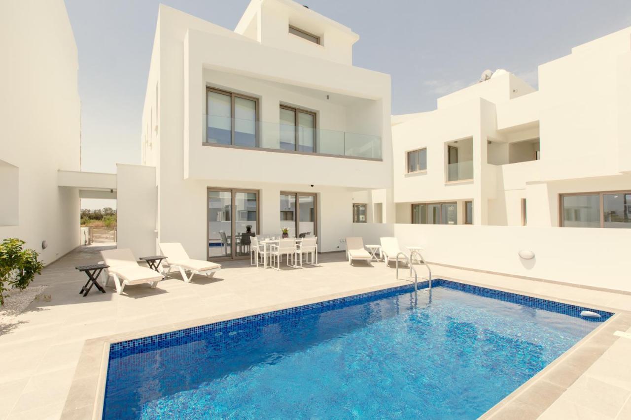 Palm Tree Villas Livadhia Extérieur photo